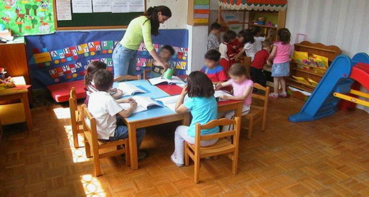 &Kappa;&alpha;&theta;&upsilon;&sigma;&tau;έ&rho;&eta;&sigma;&eta; &sigma;&tau;&eta; &chi;&rho;&eta;&mu;&alpha;&tau;&omicron;&delta;ό&tau;&eta;&sigma;&eta; &tau;&omega;&nu; &Kappa;έ&nu;&tau;&rho;&omega;&nu; &Delta;&eta;&mu;&iota;&omicron;&upsilon;&rho;&gamma;&iota;&kappa;ή&sigmaf; &Alpha;&pi;&alpha;&sigma;&chi;ό&lambda;&eta;&sigma;&eta;&sigmaf; &Pi;&alpha;&iota;&delta;&iota;ώ&nu; &kappa;&alpha;&iota; &Pi;&alpha;&iota;&delta;&iota;ώ&nu;-&Alpha;&tau;ό&mu;&omega;&nu; &mu;&epsilon; &Alpha;&nu;&alpha;&pi;&eta;&rho;ί&alpha;.