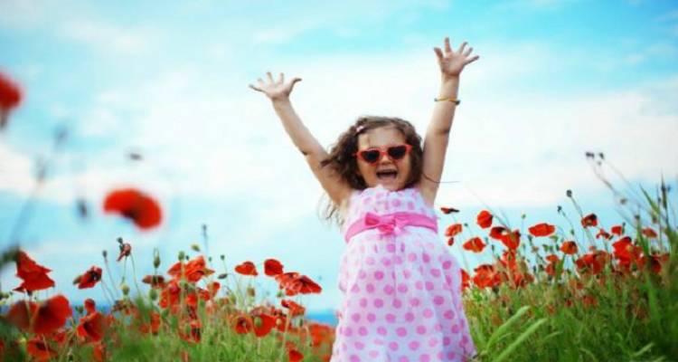 4 &epsilon;&chi;έ&gamma;&gamma;&upsilon;&alpha; &gamma;&iota;&alpha; &mu;&iota;&alpha; &epsilon;&upsilon;&tau;&upsilon;&chi;&iota;&sigma;&mu;έ&nu;&eta; &pi;&alpha;&iota;&delta;&iota;&kappa;ή &eta;&lambda;&iota;&kappa;ί&alpha;