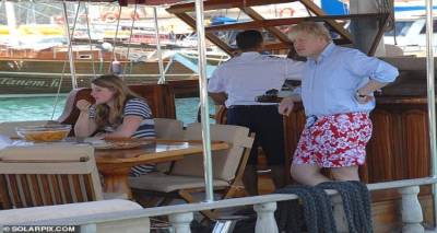 &Beta;&rho;&epsilon;&tau;&alpha;&nu;&iota;ά : &Pi;&omicron;&iota;o&sigmaf; &pi;&lambda;ή&rho;&omega;&sigma;&epsilon; &gamma;&iota;&alpha; &tau;&iota;&sigmaf; &delta;&iota;&alpha;&kappa;&omicron;&pi;έ&sigmaf; &tau;&omicron;&upsilon; &Mu;&pi;ό&rho;&iota;&sigmaf; &Tau;&zeta;ό&nu;&sigma;&omicron;&nu; &sigma;&tau;&eta;&nu; &Kappa;&alpha;&rho;&alpha;ϊ&beta;&iota;&kappa;ή ;