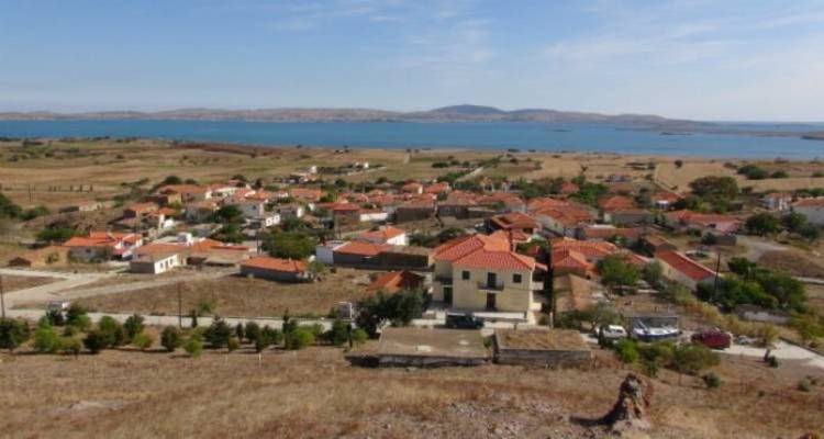 Ο “τρυποκάρυδος” κοινοτάρχης της Λήμνου