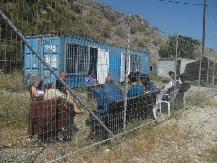 Ά&lambda;&lambda;&omicron;&iota; 38 &pi;&alpha;&rho;ά&nu;&omicron;&mu;&omicron;&iota; &mu;&epsilon;&tau;&alpha;&nu;ά&sigma;&tau;&epsilon;&sigmaf; &sigma;&tau;&eta; &Lambda;ή&mu;&nu;&omicron; | &Epsilon;&nu;&tau;&omicron;&pi;ί&sigma;&tau;&eta;&kappa;&epsilon; &tau;&omicron; &phi;&omicron;&upsilon;&sigma;&kappa;&omega;&tau;ό