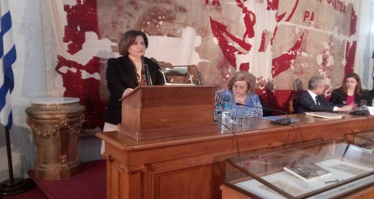 &Eta; &Chi;&rho;&iota;&sigma;&tau;&iota;ά&nu;&alpha; &Kappa;&alpha;&lambda;&omicron;&gamma;ή&rho;&omicron;&upsilon; &sigma;&tau;&omicron; &sigma;&upsilon;&nu;έ&delta;&rho;&iota;&omicron; &tau;&omicron;&upsilon; &Pi;&omicron;&lambda;&iota;&tau;&iota;&kappa;&omicron;ύ &Sigma;&upsilon;&nu;&delta;έ&sigma;&mu;&omicron;&upsilon; &Gamma;&upsilon;&nu;&alpha;&iota;&kappa;ώ&nu; &sigma;&tau;&eta;&nu; &Pi;&alpha;&lambda;&alpha;&iota;ά &Beta;&omicron;&upsilon;&lambda;ή