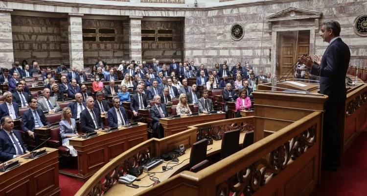 &Sigma;&tau;&iota;&sigmaf; 11 &sigma;&upsilon;&nu;&epsilon;&delta;&rho;&iota;ά&zeta;&epsilon;&iota; &eta; &Kappa;&Omicron; &gamma;&iota;&alpha; &pi;&rho;ώ&tau;&eta; &phi;&omicron;&rho;ά &mu;&epsilon;&tau;ά &tau;&iota;&sigmaf; &epsilon;&upsilon;&rho;&omega;&epsilon;&kappa;&lambda;&omicron;&gamma;έ&sigmaf; -&Mu;ή&nu;&upsilon;&mu;&alpha; &Mu;&eta;&tau;&sigma;&omicron;&tau;ά&kappa;&eta; &gamma;&iota;&alpha; &epsilon;&pi;&alpha;&nu;&epsilon;&kappa;&kappa;ί&nu;&eta;&sigma;&eta;