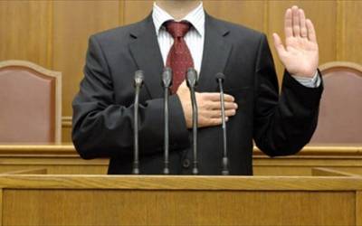 Δύσκολες  Αλήθειες  …… Εύκολα  Ψέματα στη Πολιτική