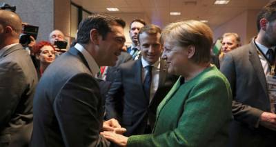 &Eta; &Mu;έ&rho;&kappa;&epsilon;&lambda; &alpha;&pi;&omicron;&kappa;ά&lambda;&upsilon;&psi;&epsilon; &tau;&omicron; &phi;&iota;ά&sigma;&kappa;&omicron; &Tau;&sigma;ί&pi;&rho;&alpha; &mu;&epsilon; &tau;&eta;&nu; &epsilon;&pi;&iota;&sigma;&tau;&rho;&omicron;&phi;ή &tau;&omega;&nu; &pi;&rho;&omicron;&sigma;&phi;&upsilon;&gamma;ώ&nu;