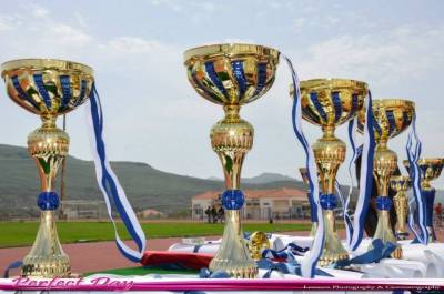 &Pi;ά&nu;&omega; &alpha;&pi;ό 180 &sigma;&upsilon;&mu;&mu;&epsilon;&tau;&omicron;&chi;έ&sigmaf; &sigma;&tau;&omicron;&nu; 2&omicron; &Lambda;&alpha;ϊ&kappa;ό &Alpha;&nu;ώ&mu;&alpha;&lambda;&omicron; &Delta;&rho;ό&mu;&omicron; &Lambda;ή&mu;&nu;&omicron;&upsilon; (photos)