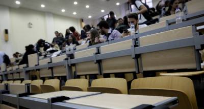 &Tau;έ&lambda;&omicron;&sigmaf; &sigma;&tau;&omicron;&upsilon;&sigmaf; &alpha;&iota;ώ&nu;&iota;&omicron;&upsilon;&sigmaf; &phi;&omicron;&iota;&tau;&eta;&tau;έ&sigmaf;: &Mu;&pi;&alpha;ί&nu;&epsilon;&iota; &alpha;&nu;ώ&tau;&alpha;&tau;&omicron; ό&rho;&iota;&omicron; &phi;&omicron;ί&tau;&eta;&sigma;&eta;&sigmaf; &sigma;&tau;&alpha; &Alpha;&Epsilon;&Iota;