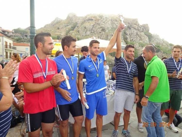 &Sigma;ά&rho;&omega;&sigma;&epsilon; &tau;&alpha; &mu;&epsilon;&tau;ά&lambda;&lambda;&iota;&alpha; &omicron; &Nu;&alpha;&upsilon;&tau;&iota;&kappa;ό&sigmaf; Ό&mu;&iota;&lambda;&omicron;&sigmaf; &Lambda;ή&mu;&nu;&omicron;&upsilon; &sigma;&tau;&omicron;&upsilon;&sigmaf; 13&omicron;&upsilon;&sigmaf; &Alpha;&iota;&gamma;&alpha;&iota;&omicron;&pi;&epsilon;&lambda;&alpha;&gamma;ί&tau;&iota;&kappa;&omicron;&upsilon;&sigmaf; &Alpha;&gamma;ώ&nu;&epsilon;&sigmaf; &Kappa;&omega;&pi;&eta;&lambda;&alpha;&sigma;ί&alpha;&sigmaf; (photos + mp3)
