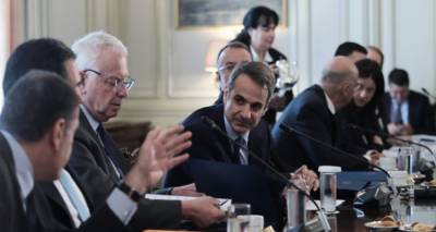&Rho;ersona non grata &omicron; &Lambda;ί&beta;&upsilon;&omicron;&sigmaf; &pi;&rho;έ&sigma;&beta;&eta;&sigmaf;, &theta;&alpha; &alpha;&pi;&epsilon;&lambda;&alpha;&theta;&epsilon;ί &sigma;ή&mu;&epsilon;&rho;&alpha; | &Omicron;&iota; &epsilon;&pi;ό&mu;&epsilon;&nu;&epsilon;&sigmaf; &kappa;&iota;&nu;ή&sigma;&epsilon;&iota;&sigmaf; &tau;&eta;&sigmaf; &Alpha;&theta;ή&nu;&alpha;&sigmaf; &gamma;&iota;&alpha; &tau;&eta; &sigma;&upsilon;&mu;&phi;&omega;&nu;ί&alpha; &Tau;&omicron;&upsilon;&rho;&kappa;ί&alpha;&sigmaf;-&Lambda;&iota;&beta;ύ&eta;&sigmaf;
