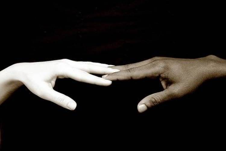 «Παππού, πες της δασκάλας πως δεν είμαι μετανάστης...»