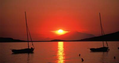 &Sigma;ύ&lambda;&lambda;&omicron;&gamma;&omicron;&sigmaf; &alpha;&pi;ό &tau;&eta;&nu; &Kappa;&alpha;&sigma;&tau;&omicron;&rho;&iota;ά &delta;&iota;&omicron;&rho;&gamma;&alpha;&nu;ώ&nu;&epsilon;&iota; &epsilon;&kappa;&delta;&rho;&omicron;&mu;ή &sigma;&tau;&eta; &Lambda;ή&mu;&nu;&omicron;