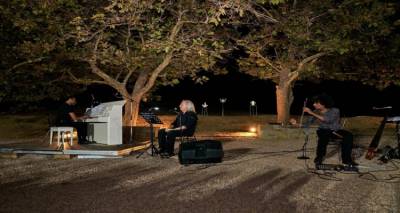 Kournos Music Festival 2025: &Eta; &Lambda;ή&mu;&nu;&omicron;&sigmaf; &tau;&rho;&alpha;&gamma;&omicron;&upsilon;&delta;ά &gamma;&iota;&alpha; &tau;&eta;&nu; &epsilon;&nu;ό&tau;&eta;&tau;&alpha; &kappa;&alpha;&iota; &tau;&eta;&nu; &epsilon;&lambda;&epsilon;&upsilon;&theta;&epsilon;&rho;ί&alpha;