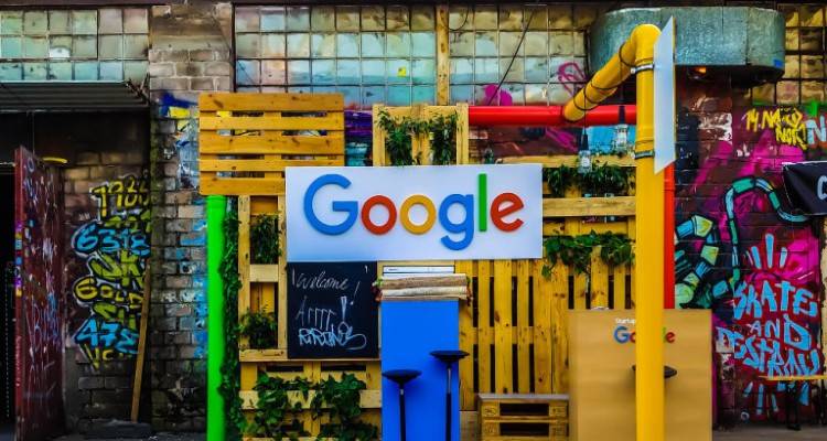 Τι αναζήτησαν το 2020 οι Ελληνες στο Google: Τσιόδρα, Χαρδαλιά, κορωνοϊό, Τραμπ και συνταγές -Δείτε αναλυτικά