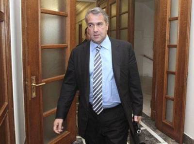 Βορίδης: Να βγουν σε πλειστηριασμό ακόμα και οι πρώτες κατοικίες