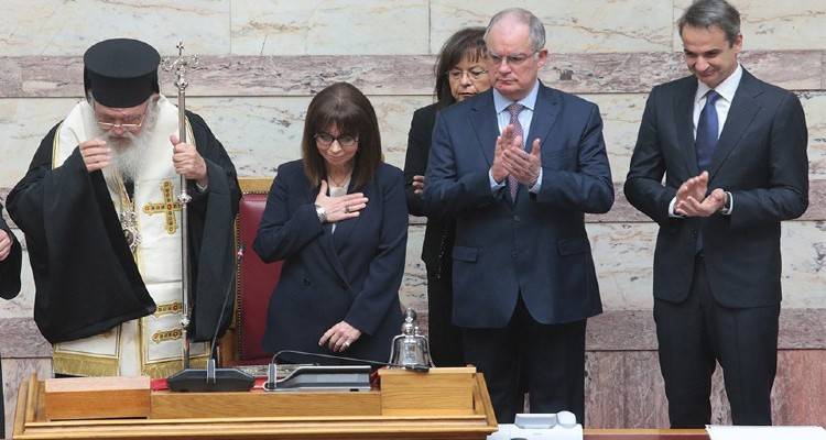 Σακελλαροπούλου: Ορκωμοσία στα χρόνια του κορωνοϊού