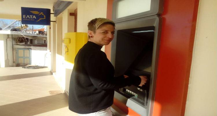 Σε λειτουργία το ΑΤΜ στον Άγιο Ευστράτιο | Η Δήμαρχος πραγματοποιησε την πρώτη συναλλαγή (photos)
