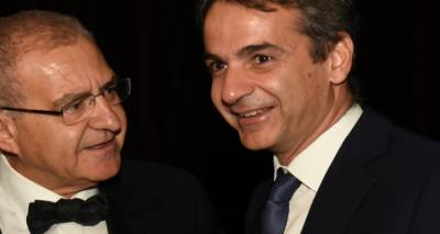 &Phi;&omega;&tau;&omicron;&gamma;&rho;&alpha;&phi;ί&alpha;: &Epsilon;&theta;&nu;&iota;&kappa;ό&sigmaf; &Kappa;ή&rho;&upsilon;&kappa;&alpha;&sigmaf;