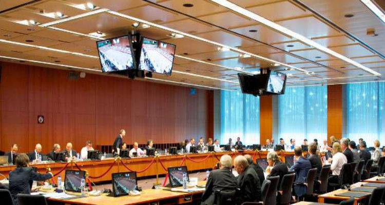 Euroworking Group: &Tau;&alpha; &mu;έ&tau;&rho;&alpha; &kappa;&alpha;&iota; &omicron; &kappa;ό&phi;&tau;&eta;&sigmaf; &kappa;&lambda;&epsilon;&iota;&delta;ώ&nu;&omicron;&upsilon;&nu; | &Delta;&upsilon;&sigma;&kappa;&omicron;&lambda;&epsilon;ύ&epsilon;&iota; &eta; &sigma;&upsilon;&mu;&phi;&omega;&nu;ί&alpha; &gamma;&iota;&alpha; &tau;&omicron; &chi;&rho;έ&omicron;&sigmaf;