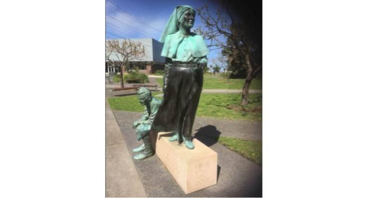 Βανδαλισμός του μνημείου ANZAC στην πλατεία Λήμνου στο Albert Park