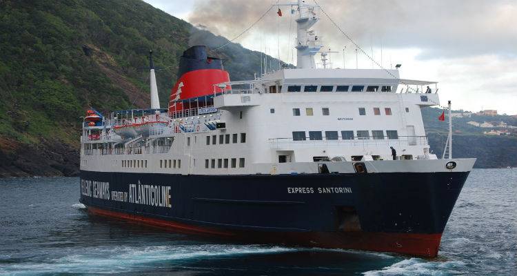 Για Καβάλα ταξιδεύει το Εξπρές Σαντορίνη | Αβέβαιη η επιστροφή του λόγω απαγορευτικού