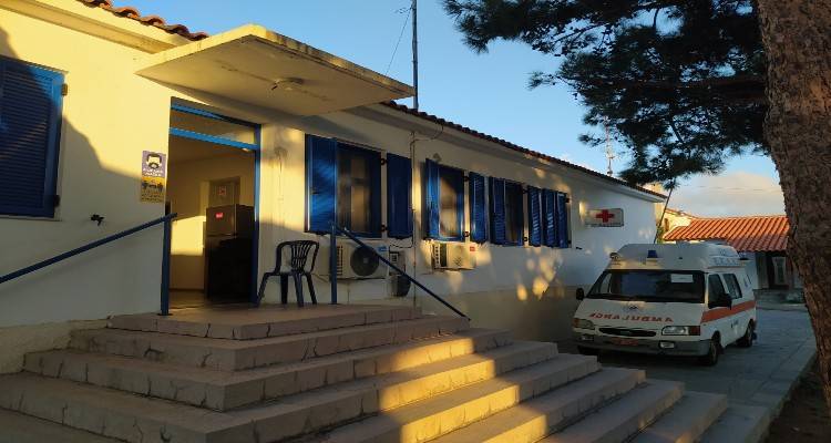 &Sigma;&tau;&omicron;&nu; Ά&gamma;&iota;&omicron; &Epsilon;&upsilon;&sigma;&tau;&rho;ά&tau;&iota;&omicron; &Pi;&alpha;&iota;&delta;ί&alpha;&tau;&rho;&omicron;&sigmaf; &kappa;&alpha;&iota; &Psi;&upsilon;&chi;ί&alpha;&tau;&rho;&omicron;&sigmaf; &alpha;&pi;ό &tau;&eta; &Lambda;ή&mu;&nu;&omicron;