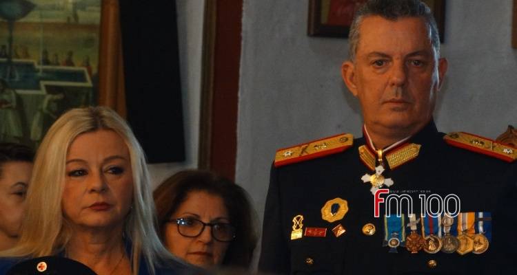 Ο Ταξίαρχος Λήμνου βραβεύει τους Εθνοφύλακες Λήμνου
