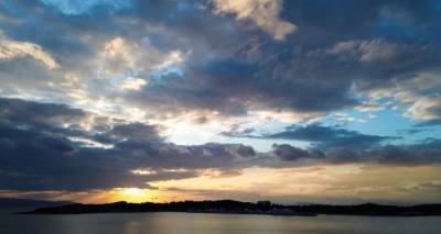 &Kappa;&alpha;&iota;&rho;ό&sigmaf;: &Tau;&omicron; &laquo;&kappa;&alpha;&mu;&pi;&alpha;&nu;ά&kappa;&iota;&raquo; &Mu;&alpha;&rho;&omicron;&upsilon;&sigma;ά&kappa;&eta; &gamma;&iota;&alpha; &tau;&eta;&nu; &Pi;&rho;&omega;&tau;&omicron;&mu;&alpha;&gamma;&iota;ά - &Pi;&omicron;ύ &theta;&alpha; &epsilon;ί&nu;&alpha;&iota; &laquo;&phi;&theta;&iota;&nu;ό&pi;&omega;&rho;&omicron;&raquo;