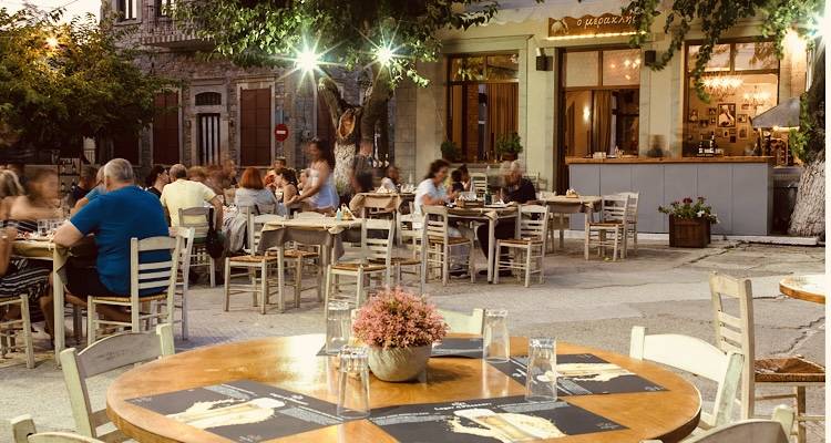 Ζητείται βοηθός για την κουζίνα του «Μερακλή» στα Τσιμάνδρια!