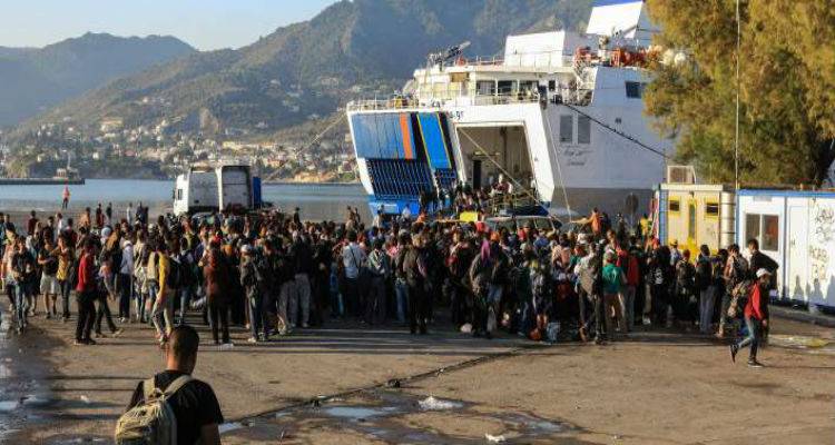 &Epsilon;&gamma;&kappa;&lambda;&omega;&beta;ί&zeta;&omicron;&upsilon;&nu; &tau;&omicron;&upsilon;&sigmaf; &pi;&rho;ό&sigma;&phi;&upsilon;&gamma;&epsilon;&sigmaf; &sigma;&tau;&omicron; &Alpha;&iota;&gamma;&alpha;ί&omicron;: &laquo;&Eta; &mu;&epsilon;&tau;&alpha;&phi;&omicron;&rho;ά &tau;&omicron;&upsilon;&sigmaf; &alpha;&pi;ό &tau;&eta;&nu; &Epsilon;&lambda;&lambda;ά&delta;&alpha; &sigma;&epsilon; &chi;ώ&rho;&epsilon;&sigmaf; &tau;&eta;&sigmaf; &Epsilon;&Epsilon; &delta;&epsilon;&nu; &alpha;&phi;&omicron;&rho;ά &tau;&alpha; &nu;&eta;&sigma;&iota;ά&raquo;