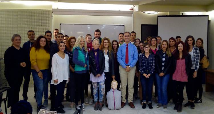 &Lambda;ή&mu;&nu;&omicron;&sigmaf;: &Pi;&rho;&alpha;&gamma;&mu;&alpha;&tau;&omicron;&pi;&omicron;&iota;ή&theta;&eta;&kappa;&epsilon; &tau;&omicron; &sigma;&epsilon;&mu;&iota;&nu;ά&rho;&iota;&omicron; &Pi;&rho;ώ&tau;&omega;&nu; &Beta;&omicron;&eta;&theta;&epsilon;&iota;ώ&nu; | &Epsilon;&upsilon;&chi;&alpha;&rho;&iota;&sigma;&tau;ί&epsilon;&sigmaf; &alpha;&pi;ό &tau;&omicron; &Kappa;&omicron;&iota;&nu;&omega;&nu;&iota;&kappa;ό &Phi;&alpha;&rho;&mu;&alpha;&kappa;&epsilon;ί&omicron; (photos)