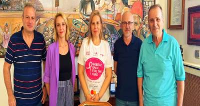 &Sigma;&upsilon;&nu;ά&nu;&tau;&eta;&sigma;&eta; &epsilon;&rho;&gamma;&alpha;&sigma;ί&alpha;&sigmaf; &Delta;&eta;&mu;ά&rho;&chi;&omicron;&upsilon; &kappa;&alpha;&iota; &Sigma;&upsilon;&lambda;&lambda;ό&gamma;&omicron;&upsilon; &Phi;ί&lambda;&omega;&nu; &Pi;&alpha;&iota;&delta;&iota;&kappa;&omicron;ύ &Pi;&alpha;&iota;&chi;&nu;&iota;&delta;&iota;&omicron;ύ  &kappa;&alpha;&iota; &Beta;&iota;&beta;&lambda;ί&omicron;&upsilon; &mu;&epsilon; &Mu;&omicron;&upsilon;&sigma;&epsilon;&iota;&omicron;&lambda;ό&gamma;&omicron;&upsilon;&sigmaf;