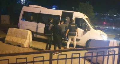 &Tau;&omicron;&upsilon;&rho;&kappa;ί&alpha;: &Tau;&rho;ί&alpha; &mu;έ&lambda;&eta; &tau;&eta;&sigmaf; FETO &sigma;&upsilon;&nu;&epsilon;&lambda;ή&phi;&theta;&eta;&sigma;&alpha;&nu; &tau;&eta;&nu; ώ&rho;&alpha; &pi;&omicron;&upsilon; &epsilon;&pi;&iota;&chi;&epsilon;&iota;&rho;&omicron;ύ&sigma;&alpha;&nu; &nu;&alpha; &pi;&epsilon;&rho;ά&sigma;&omicron;&upsilon;&nu; &sigma;&tau;&eta;&nu; &Epsilon;&lambda;&lambda;ά&delta;&alpha;