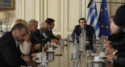 &Pi;ώ&sigmaf; &omicron; &phi;ό&beta;&omicron;&sigmaf; &kappa;&alpha;&tau;ά&rho;&rho;&epsilon;&upsilon;&sigma;&eta;&sigmaf; &tau;&eta;&sigmaf; &omicron;&iota;&kappa;&omicron;&nu;&omicron;&mu;ί&alpha;&sigmaf; &phi;έ&rho;&nu;&epsilon;&iota; &pi;&iota;&omicron; &kappa;&omicron;&nu;&tau;ά &mu;ί&alpha; &sigma;&upsilon;&mu;&phi;&omega;&nu;ί&alpha;