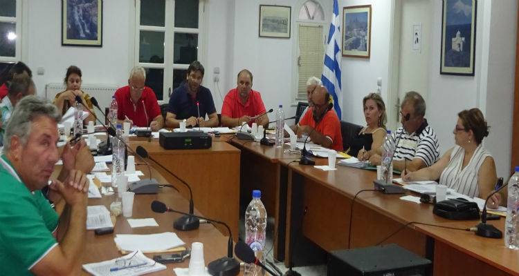 &Epsilon;&lambda;&epsilon;&omicron;&nu;ώ&rho;&alpha; &Gamma;&epsilon;ώ&rho;&gamma;&alpha;: &laquo;&Pi;ά&epsilon;&iota; &pi;&omicron;&lambda;ύ &kappa;&upsilon;&rho;ί&alpha; &pi;&rho;ό&epsilon;&delta;&rho;&epsilon; &nu;&alpha; &sigma;&pi;ά&tau;&epsilon; &pi;&lambda;ά&kappa;&alpha; &gamma;&iota;&alpha; ά&lambda;&lambda;&alpha; &tau;έ&sigma;&sigma;&epsilon;&rho;&alpha; &chi;&rho;ό&nu;&iota;&alpha;, &delta;&epsilon; &nu;&omicron;&mu;ί&zeta;&epsilon;&tau;&epsilon;;&raquo;
