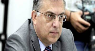 &Tau;. &Theta;&epsilon;&omicron;&delta;&omega;&rho;&iota;&kappa;ά&kappa;&omicron;&sigmaf; : &Theta;&omicron;&rho;&upsilon;&beta;&eta;&mu;έ&nu;&omicron;&sigmaf; &kappa;&alpha;&iota; &alpha;&gamma;&chi;&omega;&mu;έ&nu;&omicron;&sigmaf; &omicron; &Tau;&sigma;ί&pi;&rho;&alpha;&sigmaf; &alpha;&pi;ό &tau;&omicron; &sigma;&kappa;ά&nu;&delta;&alpha;&lambda;&omicron; &Kappa;&alpha;&mu;&mu;έ&nu;&omicron;&upsilon;