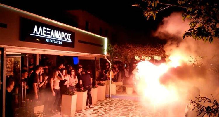 Τα «Feelings» επέστρεψαν και τάραξαν τα νερά στη διασκέδαση της Λήμνου! (video)