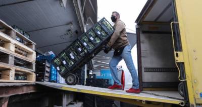 &Pi;&lambda;&eta;&rho;ώ&nu;&omicron;&nu;&tau;&alpha;&iota; &tau;&alpha; &pi;&rho;ώ&tau;&alpha; &epsilon;&pi;&iota;&delta;ό&mu;&alpha;&tau;&alpha; &tau;&omega;&nu; 800 &epsilon;&upsilon;&rho;ώ &tau;&iota;&sigmaf; &epsilon;&pi;ό&mu;&epsilon;&nu;&epsilon;&sigmaf; &eta;&mu;έ&rho;&epsilon;&sigmaf; | &Delta;&rho;ά&sigma;&epsilon;&iota;&sigmaf; &sigma;&tau;ή&rho;&iota;&xi;&eta;&sigmaf; &tau;&omicron;&upsilon; &tau;&omicron;&upsilon;&rho;&iota;&sigma;&mu;&omicron;ύ