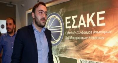 &Mu;&pi;&omicron;ύ&mu;&pi;&omicron;&upsilon;&rho;&alpha;&sigmaf;: &laquo;&Omicron;&iota; 2 &delta;&epsilon;&nu; &mu;&pi;&omicron;&rho;&omicron;ύ&nu; &nu;&alpha; &kappa;&omicron;&upsilon;&mu;&alpha;&nu;&tau;ά&rho;&omicron;&upsilon;&nu; &tau;&omicron;&upsilon;&sigmaf; 12&raquo;!