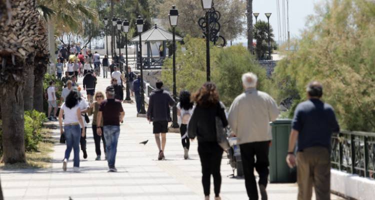 Αρση μέτρων: Καθηγητής ΕΚΠΑ -Τώρα αρχίζουν τα δύσκολα, τι πρέπει να προσέχουν οι πολίτες