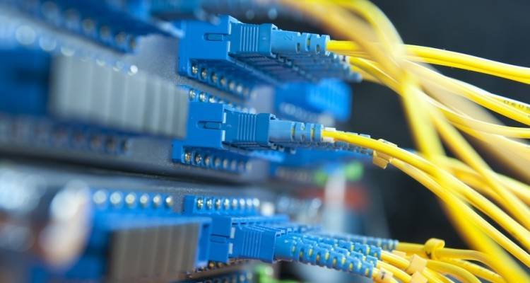 &Beta;&rho;&epsilon;&tau;&alpha;&nu;&iota;&kappa;έ&sigmaf; &epsilon;&kappa;&lambda;&omicron;&gamma;έ&sigmaf; : Broadband internet &gamma;&iota;&alpha; ό&lambda;&omicron;&upsilon;&sigmaf; &upsilon;&pi;ό&sigma;&chi;&epsilon;&tau;&alpha;&iota; &tau;&omicron; &Epsilon;&rho;&gamma;&alpha;&tau;&iota;&kappa;ό &kappa;ό&mu;&mu;&alpha;