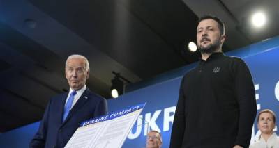 &Pi;&rho;ά&sigma;&iota;&nu;&omicron; &phi;&omega;&sigmaf; &Mu;&pi;ά&iota;&nu;&tau;&epsilon;&nu; &gamma;&iota;&alpha; &alpha;&pi;&omicron;&sigma;&tau;&omicron;&lambda;ή &nu;&alpha;&rho;&kappa;ώ&nu; &sigma;&tau;&eta;&nu; &Omicron;&upsilon;&kappa;&rho;&alpha;&nu;ί&alpha; -&Nu;έ&alpha; &sigma;&eta;&mu;&alpha;&nu;&tau;&iota;&kappa;ή &alpha;&lambda;&lambda;&alpha;&gamma;ή &pi;&omicron;&lambda;&iota;&tau;&iota;&kappa;ή&sigmaf;