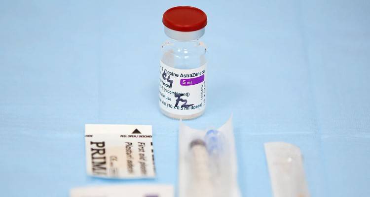 Σκουτέλης: Αμεσα οι αποφάσεις στην Ελλάδα για το εμβόλιο της AstraZeneca