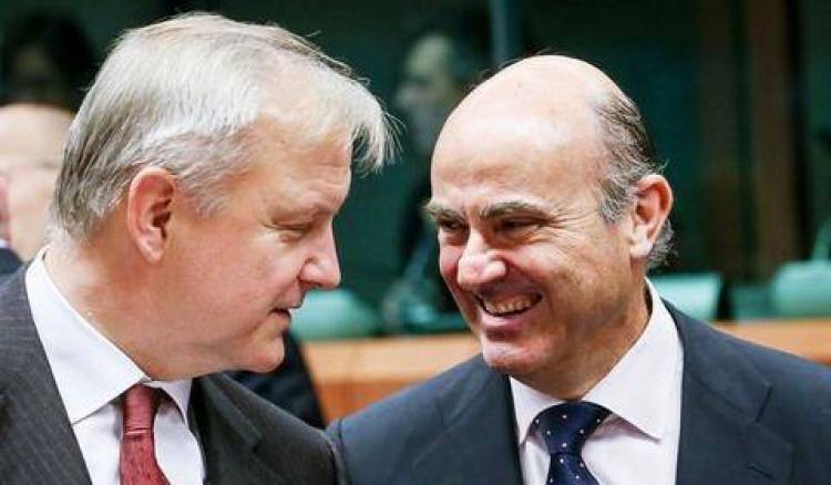 Eurogroup: &Mu;&epsilon; &tau;&omicron; &sigma;&pi;&alpha;&theta;ί &tau;&eta;&sigmaf; &beta;&gamma;&alpha;ί&nu;&epsilon;&iota; &alpha;&pi;ό &tau;&omicron; &mu;&nu;&eta;&mu;ό&nu;&iota;&omicron; &eta; &Iota;&sigma;&pi;&alpha;&nu;ί&alpha;