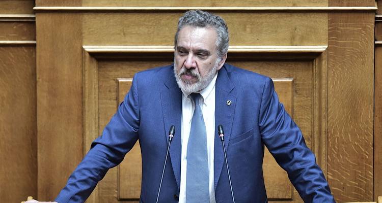 &Tau;&eta;&nu; &pi;&alpha;&rho;&alpha;ί&tau;&eta;&sigma;ή &tau;&omicron;&upsilon; &alpha;&pi;ό &beta;&omicron;&upsilon;&lambda;&epsilon;&upsilon;&tau;ή&sigmaf; &Epsilon;&pi;&iota;&kappa;&rho;&alpha;&tau;&epsilon;ί&alpha;&sigmaf; &tau;&omicron;&upsilon; &Sigma;&Upsilon;&Rho;&Iota;&Zeta;&Alpha; &upsilon;&pi;έ&beta;&alpha;&lambda;&epsilon; &omicron; Ό&theta;&omega;&nu;&alpha;&sigmaf; &Eta;&lambda;&iota;ό&pi;&omicron;&upsilon;&lambda;&omicron;&sigmaf;, &zeta;&eta;&tau;ώ&nu;&tau;&alpha;&sigmaf; &nu;&alpha; &delta;&omicron;&theta;&epsilon;ί &eta; έ&delta;&rho;&alpha; &sigma;&tau;&omicron;&nu; &Sigma;&tau;έ&phi;&alpha;&nu;&omicron; &Kappa;&alpha;&sigma;&sigma;&epsilon;&lambda;ά&kappa;&eta;.