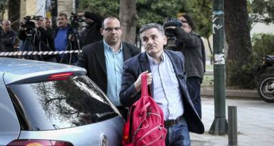 &Tau;&sigma;&alpha;&kappa;&alpha;&lambda;ώ&tau;&omicron;&sigmaf;: &Tau;&omicron; &beta;&alpha;&sigma;&iota;&kappa;ό &sigma;&epsilon;&nu;ά&rho;&iota;&omicron; &gamma;&iota;&alpha; &tau;&eta;&nu; &Epsilon;&lambda;&lambda;ά&delta;&alpha; &epsilon;ί&nu;&alpha;&iota; έ&nu;&alpha; &pi;&rho;ό&gamma;&rho;&alpha;&mu;&mu;&alpha; &mu;&epsilon;&tau;&alpha;&mu;&nu;&eta;&mu;&omicron;&nu;&iota;&alpha;&kappa;ή&sigmaf; &pi;&alpha;&rho;&alpha;&kappa;&omicron;&lambda;&omicron;ύ&theta;&eta;&sigma;&eta;&sigmaf;