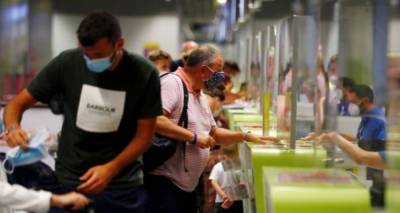 &Beta;&rho;&epsilon;&tau;&alpha;&nu;ί&alpha;: &Sigma;&epsilon; &kappa;&alpha;&rho;&alpha;&nu;&tau;ί&nu;&alpha; ό&lambda;&omicron;&iota; &omicron;&iota; &tau;&alpha;&xi;&iota;&delta;&iota;ώ&tau;&epsilon;&sigmaf; &alpha;&pi;ό &tau;&eta;&nu; &Iota;&sigma;&pi;&alpha;&nu;ί&alpha;