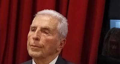 &Sigma;ύ&lambda;&lambda;&omicron;&gamma;&omicron;&sigmaf; &Epsilon;&theta;&epsilon;&lambda;&omicron;&nu;&tau;ώ&nu; &Alpha;&iota;&mu;&omicron;&delta;&omicron;&tau;ώ&nu;: &Iota;&sigma;&tau;&omicron;&rho;&iota;&kappa;ό &kappa;&alpha;&iota; &delta;&rho;ά&sigma;&eta; &tau;&omicron;&upsilon; &Sigma;&upsilon;&lambda;&lambda;ό&gamma;&omicron;&upsilon; 1991-2002