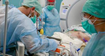 &Kappa;&omicron;&rho;&omega;&nu;&omicron;ϊό&sigmaf;: Έ&kappa;&rho;&eta;&xi;&eta; &mu;&epsilon; 667 &nu;έ&alpha; &kappa;&rho;&omicron;ύ&sigma;&mu;&alpha;&tau;&alpha; | 250 &sigma;&tau;&eta;&nu; &Alpha;&theta;ή&nu;&alpha; - 125 &sigma;&tau;&eta; &Theta;&epsilon;&sigma;&sigma;&alpha;&lambda;&omicron;&nu;ί&kappa;&eta;