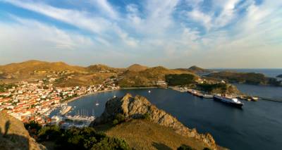 &Phi;&omega;&tau;&omicron;&gamma;&rho;&alpha;&phi;ί&alpha;: tourismarket