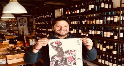 &Sigma;&tau;&eta;&nu; έ&kappa;&theta;&epsilon;&sigma;&eta; "&Beta;ά&kappa;&chi;&epsilon;&sigmaf;" &kappa;&rho;&alpha;&sigma;&iota;ά &alpha;&pi;ό &tau;&eta; &Lambda;ή&mu;&nu;&omicron;